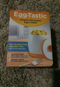 Microwave egg cooker
