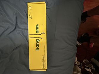 TABLETOP TV STAND for Flat And Curved TV’s and Monitors