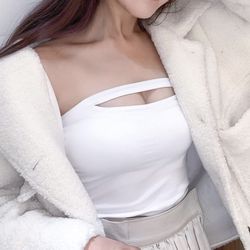 Off The Shoulder Crop Top