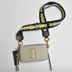 Marc Jacobs Camera Bag-.
