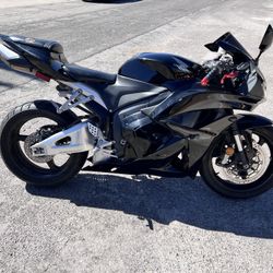 2011 CBR600RR