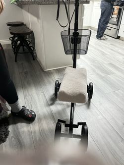 Knee Scooter