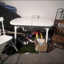 Wood Table And 3 Chairs 