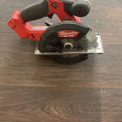 Milwaukee Fuel Brushless Metal Saw