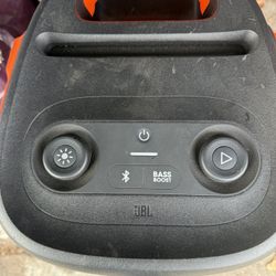 *Party Time* JBL PartyBox 110 