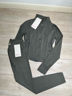 Green lululemon define cropped set