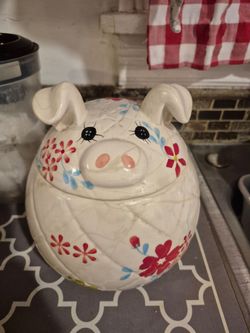 Old pig cookie jar