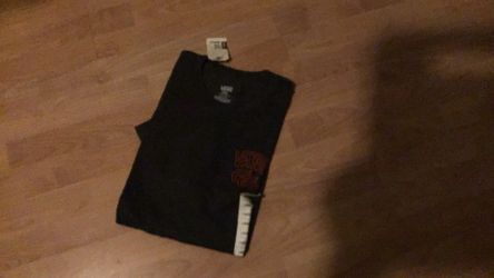 New vans T-shirt large black