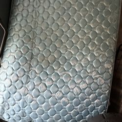 Queen Mattress set FREE