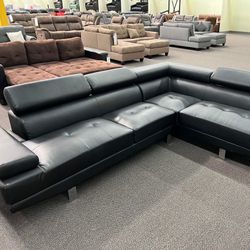 New Black Sectional Couch ! Free Delivery 🚚 ! Zero -$50 Down Financing !