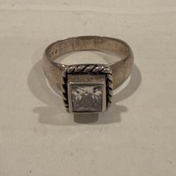 Sterling Silver 925 Cubic Zirconia Elizabeth Ring Size 9