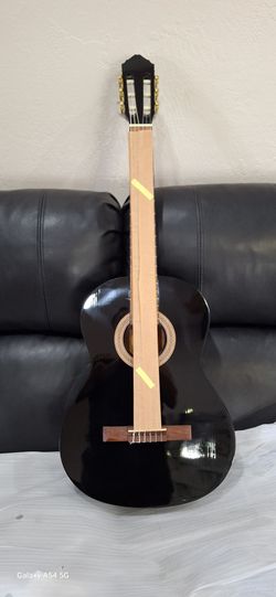 Acoustic Guitar Lucero LC100BK