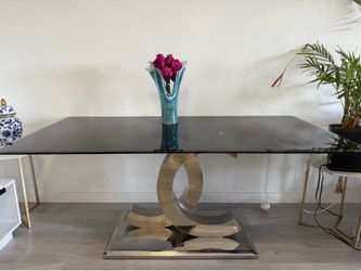 Dinning table