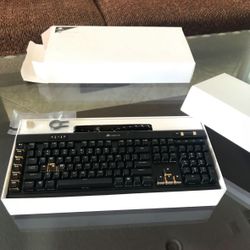 Corsair K95 platinum SE mechanical keyboard