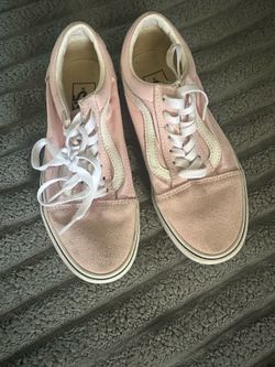 Women’s size 6 pink vans
