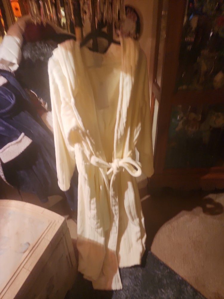 Brand New Softees Robe!