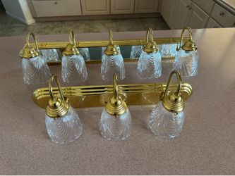 Light fixtures