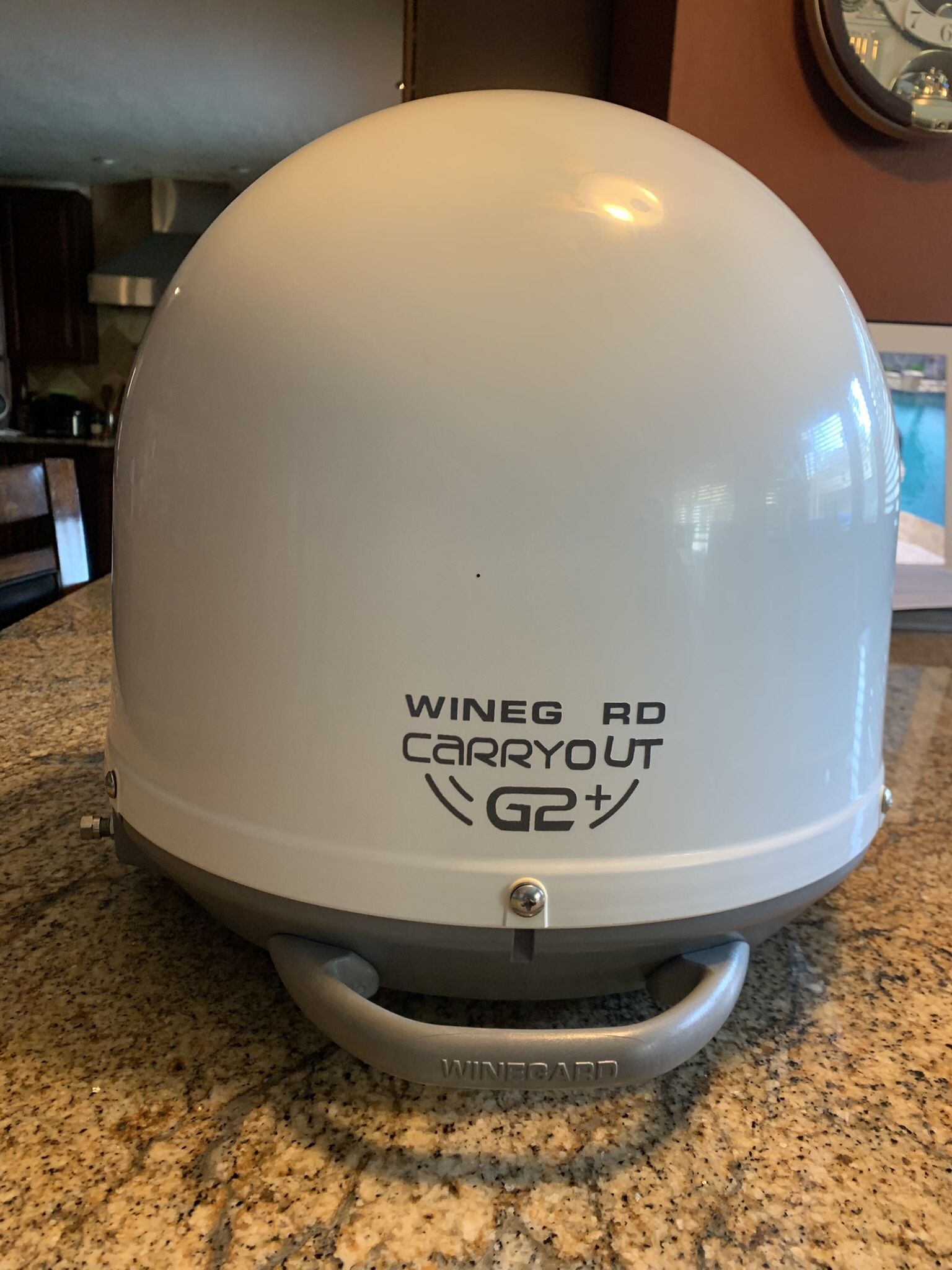 Winegard CARRYOUT 2+ Portable Satellite TV Antenna