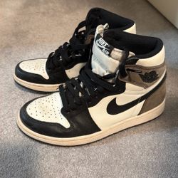 Jordan 1 Mocha size 7 Men Barely worn 