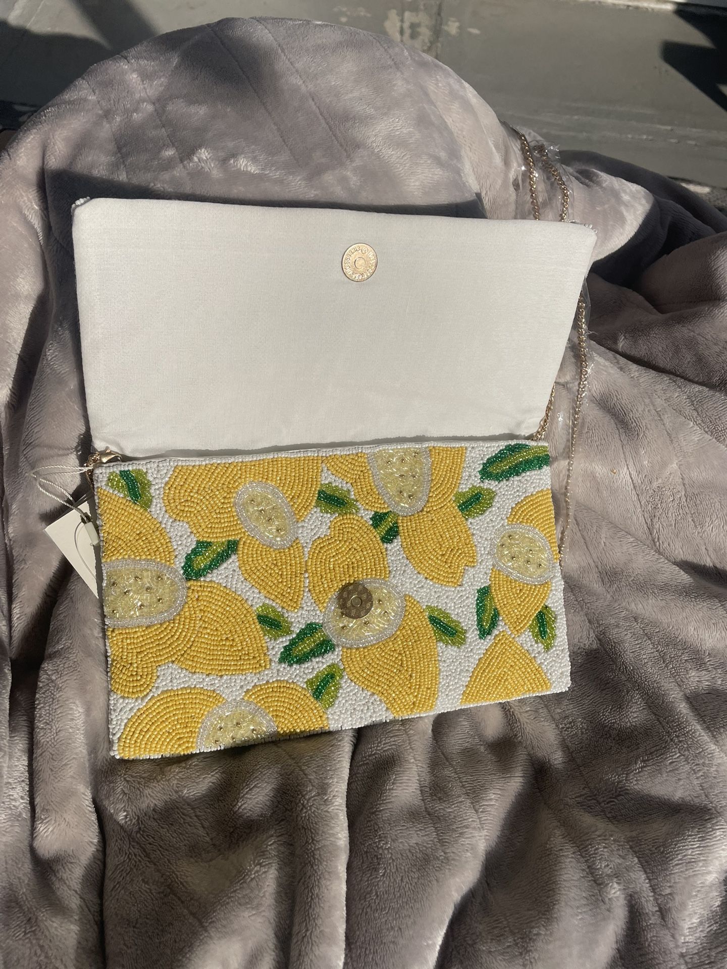 Hand. Beaded Clutch 🍋🍋🍋🍋