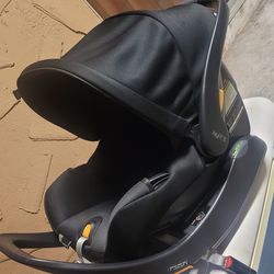Chicco KeyFit 35 Infant Car Seat with Base