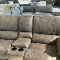 Recliners & sofa/love blow out sale!