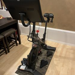 Price Dropped! Peloton Low Hours With 3 pr Shoes Extra Saddle 