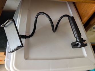 Flexible phone stand