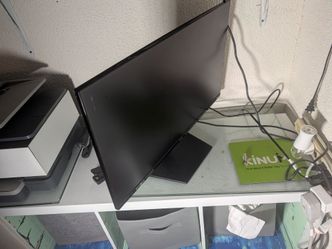 Dell Flat Screen Desktop Monitor