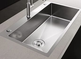 28x18 Inch Kitchen Sink with Faucet Combo Set,8"Deep