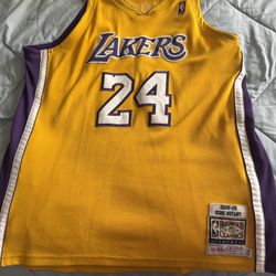 Authentic 2008-09 Mitchell & Ness Kobe Bryant Jersey