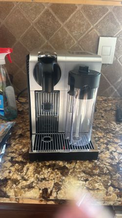Nespresso De Longhi **MAKE ME AN OFFER**
