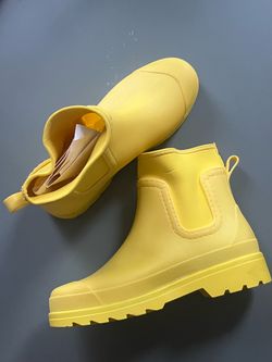 Yellow Ankle Rain Boots US11