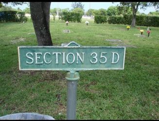 LOTE DE CEMENTERIO RIVERO