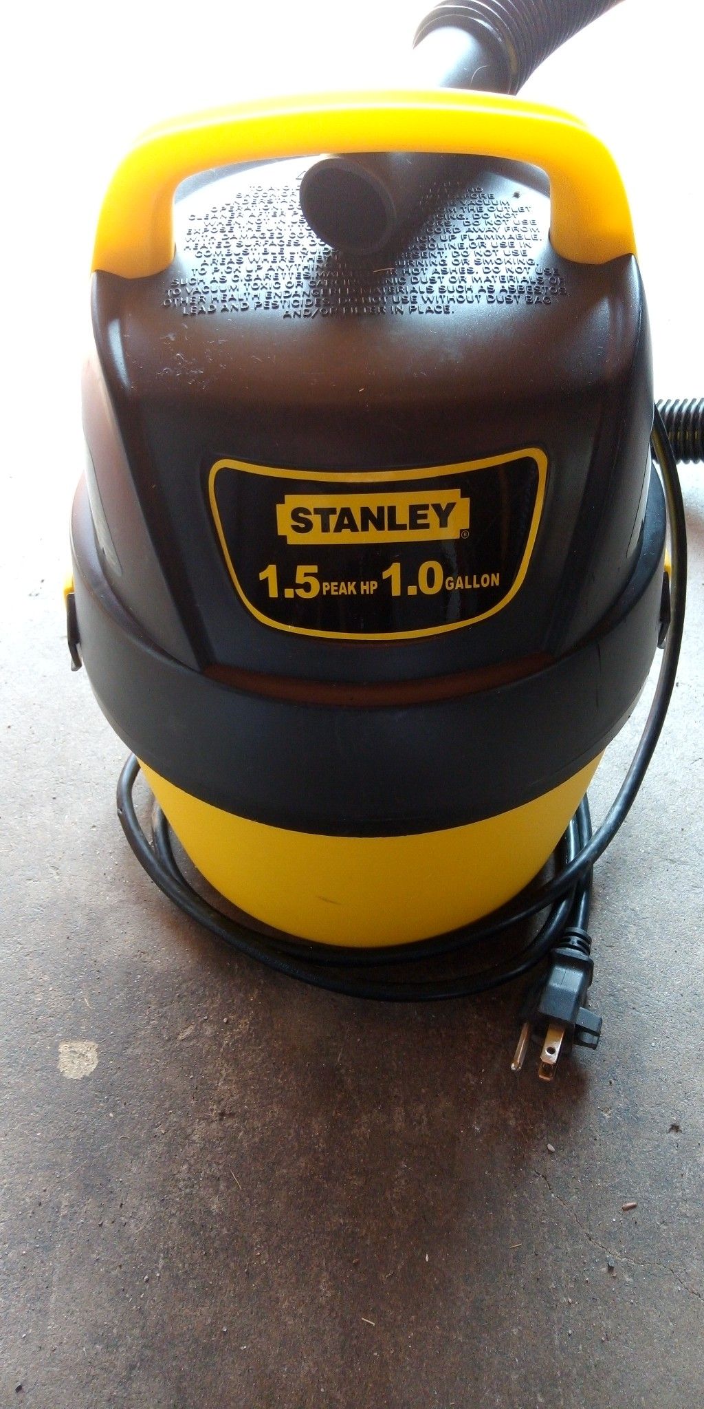Stanley 1 gal Wet/Dry vac