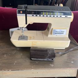 Vintage Sewing Machine works