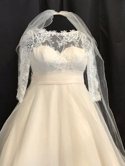 Wedding dress for sale at a discount price