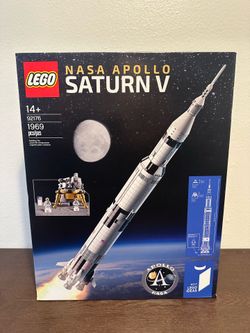 LEGO NASA APOLLO SATURN V