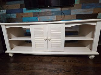 White Wood TV Stand with Cabinet