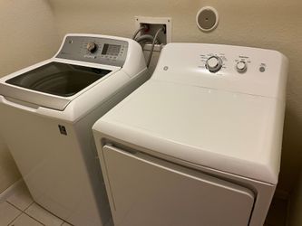 GE Washer and Dryer Set