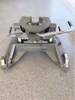 BW companion 5th wheel hitch GMC CHEVROLET