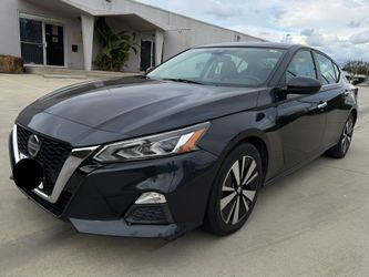 2021 Nissan Altima 2.5 SV