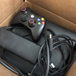 Microsoft Xbox 360 Like New Black With Controller And Og Cords