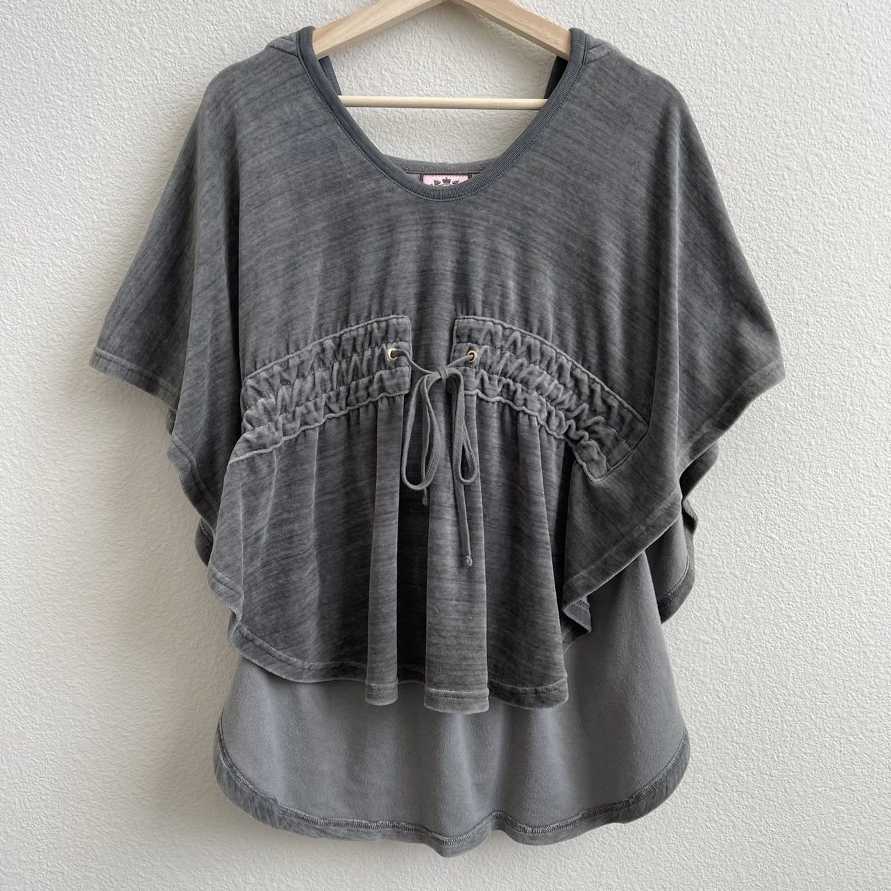 JUICY COUTURE Vintage Y2K Grey Velour Drape Short Wide Sleeve Hooded Poncho Cape