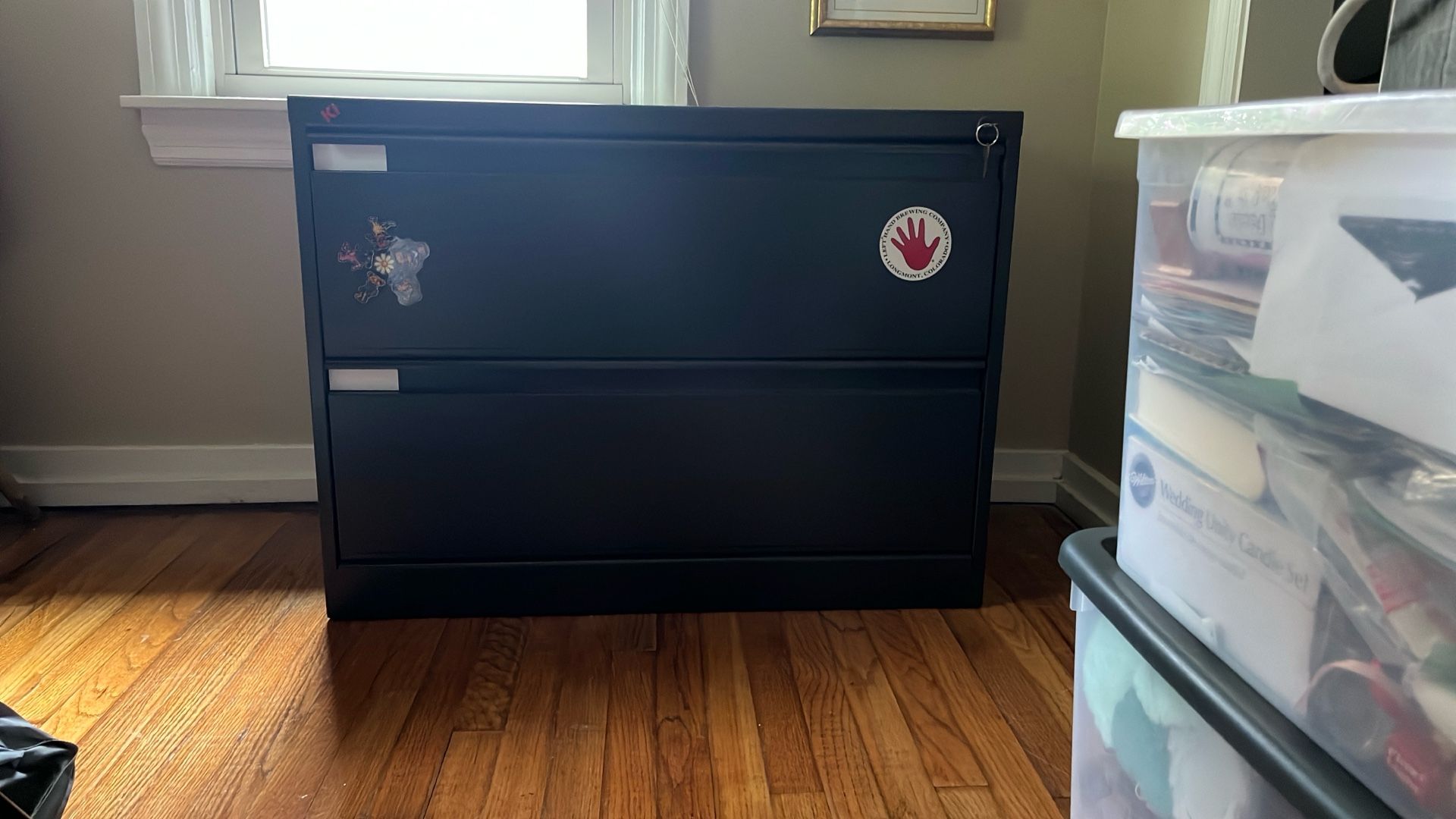 Locking Metal File Cabinet With Key