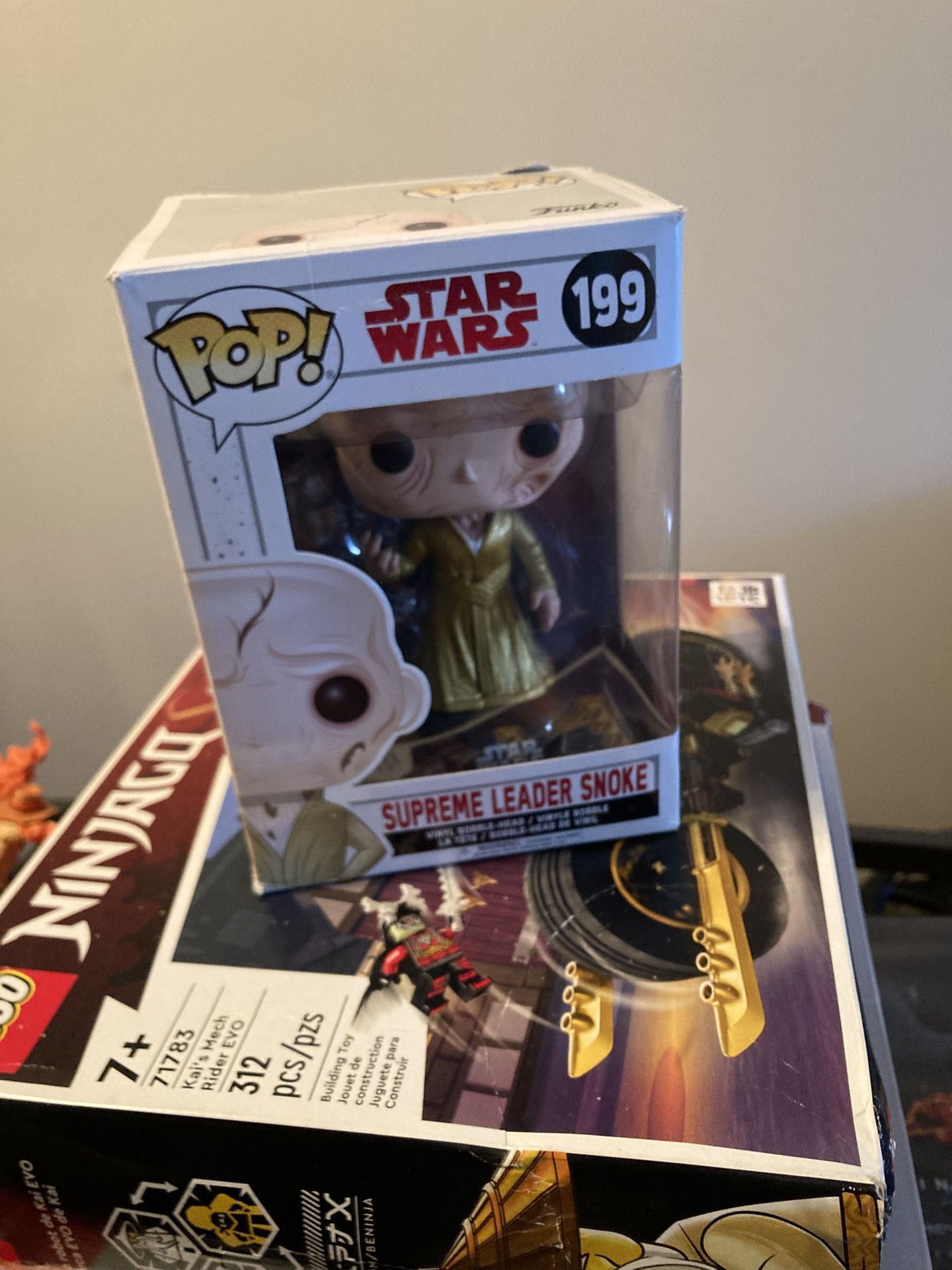 Supreme leader snoke Funko Pop
