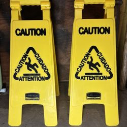 2 Caution Wet Floor Signs