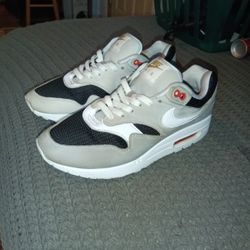 Nike Air Max 1 Premium 