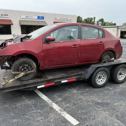 Complete Part Out/2008 Nissan Sentra 