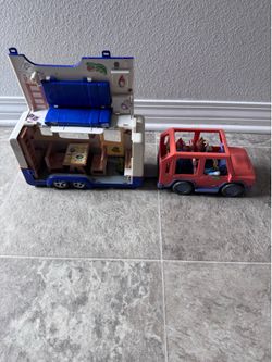 Bluey Ultimate Caravan Adventures, Camper Playset with Three 2.5-3" Figures,  4WD Family SUV, Camper, 2 Surfboards, Preschool, Ages 3+